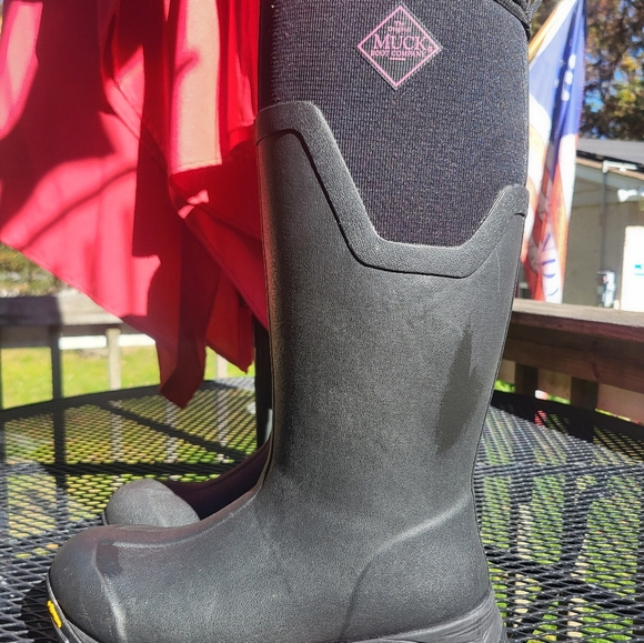 Women's Muck Boots Size 9. - Picture 4 of 6
